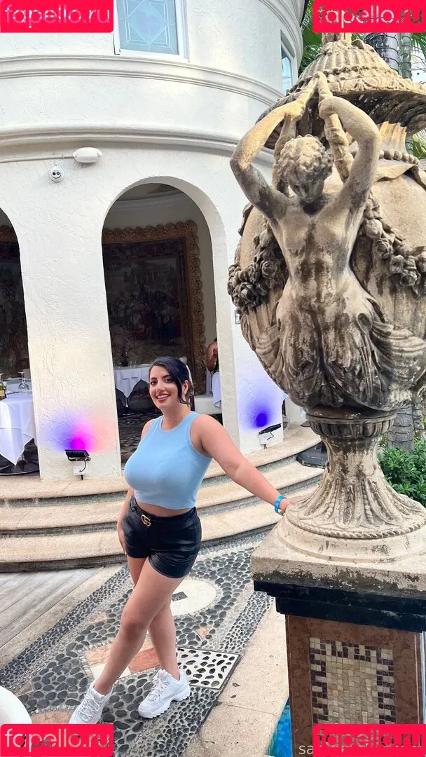 Sarah Arabic Onlyfans Photo Gallery 