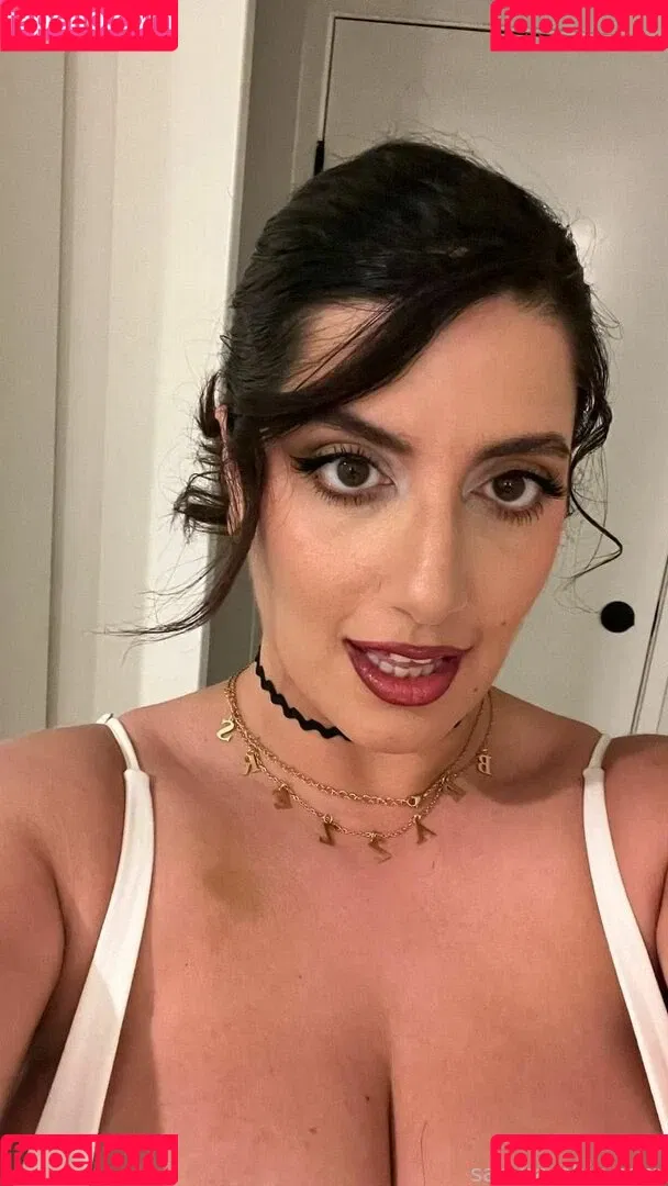 Sarah Arabic Onlyfans Photo Gallery 
