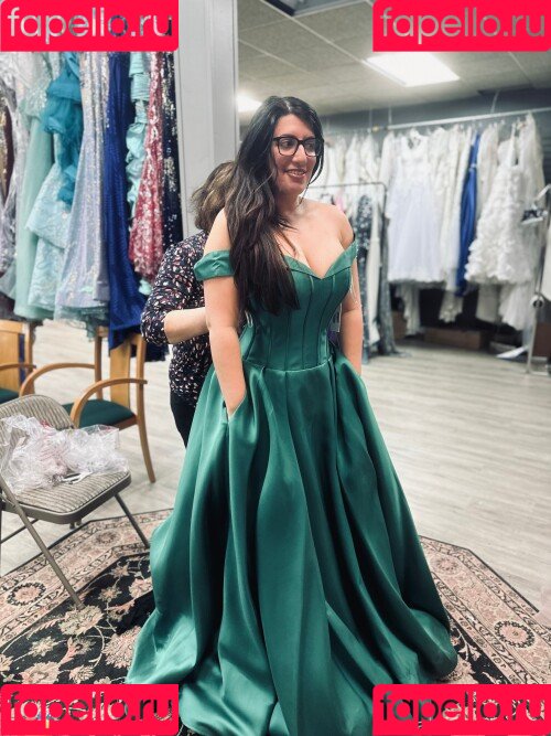 Sarah Arabic Onlyfans Photo Gallery 