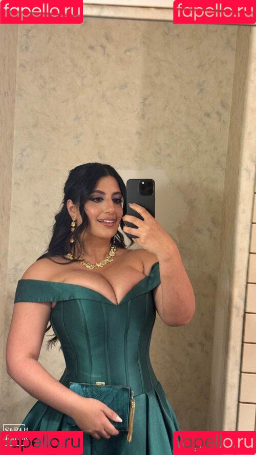 Sarah Arabic Onlyfans Photo Gallery 