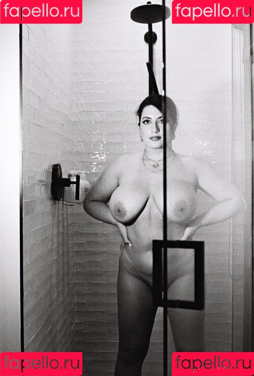 Sarah Arabic Onlyfans Photo Gallery 