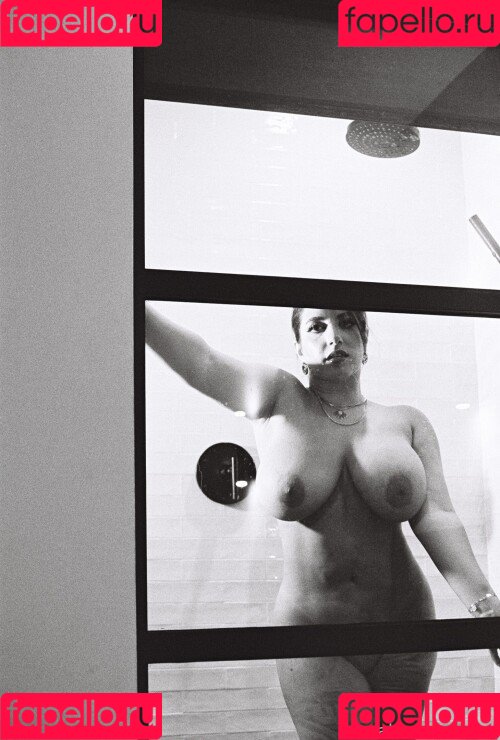 Sarah Arabic Onlyfans Photo Gallery 