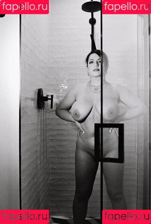 Sarah Arabic Onlyfans Photo Gallery 