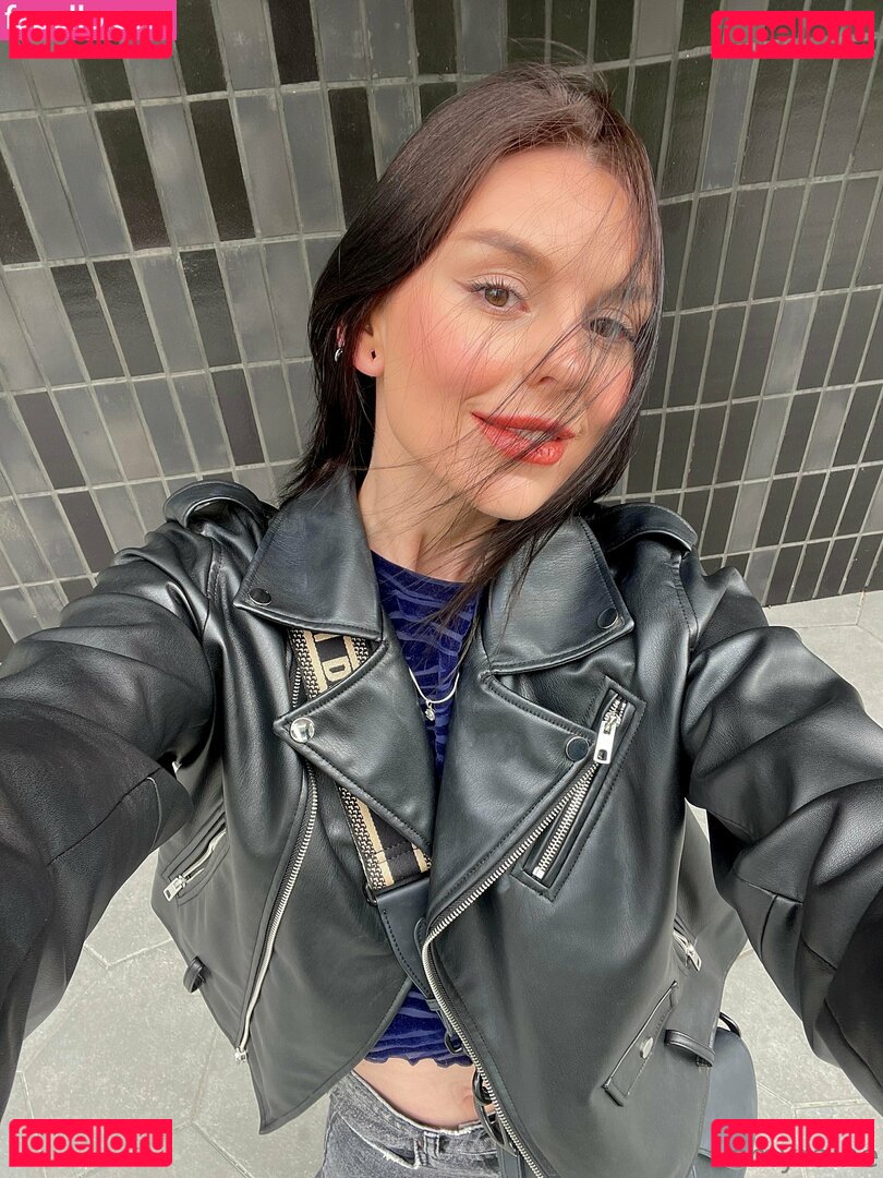 emyraine Nude Onlyfans Photo 49