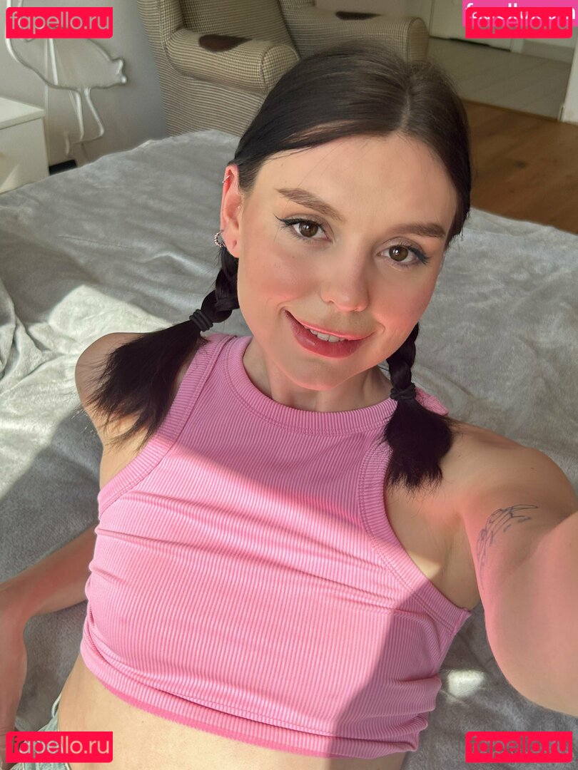 emyraine Nude Onlyfans Photo 34