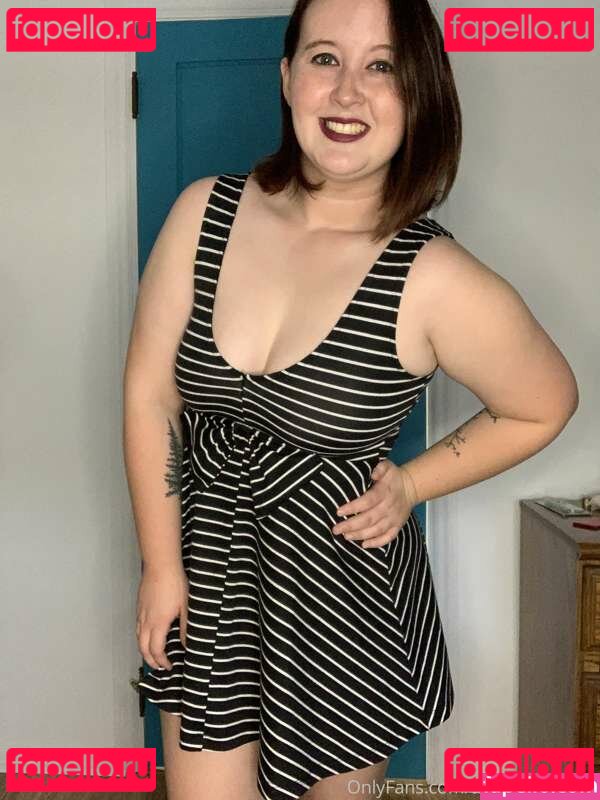 averagewoman Nude Onlyfans Photo 37