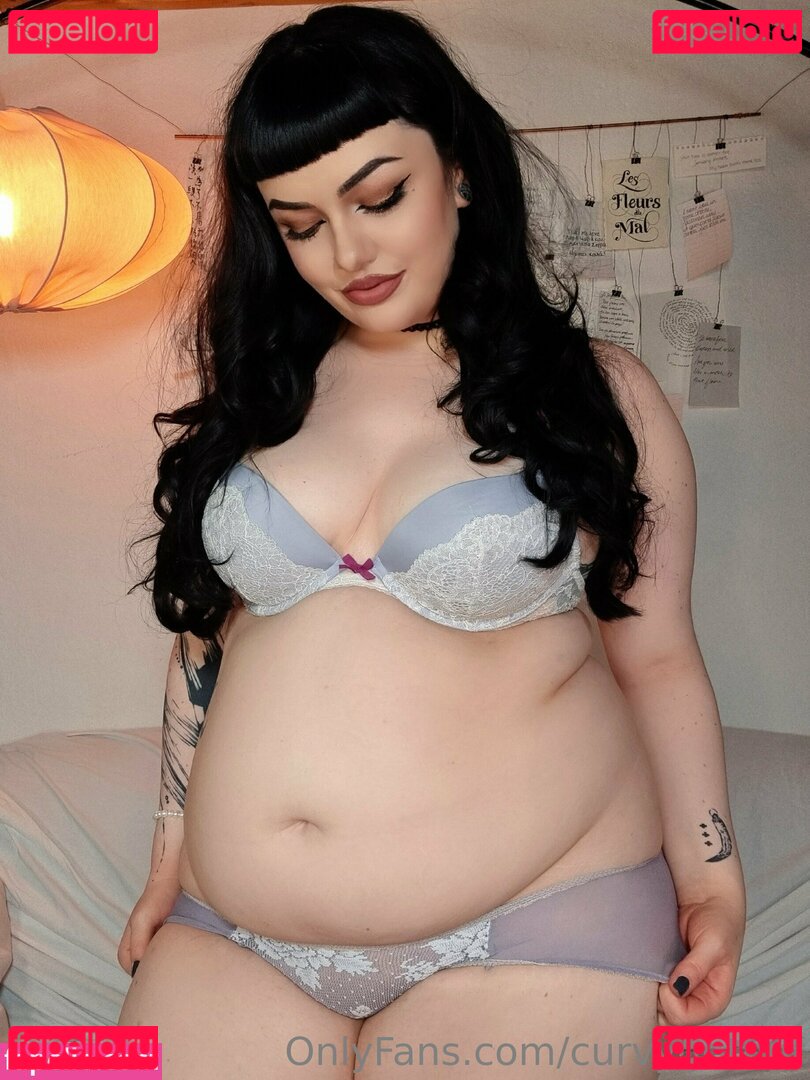 curvygothgf Nude Onlyfans Photo 17