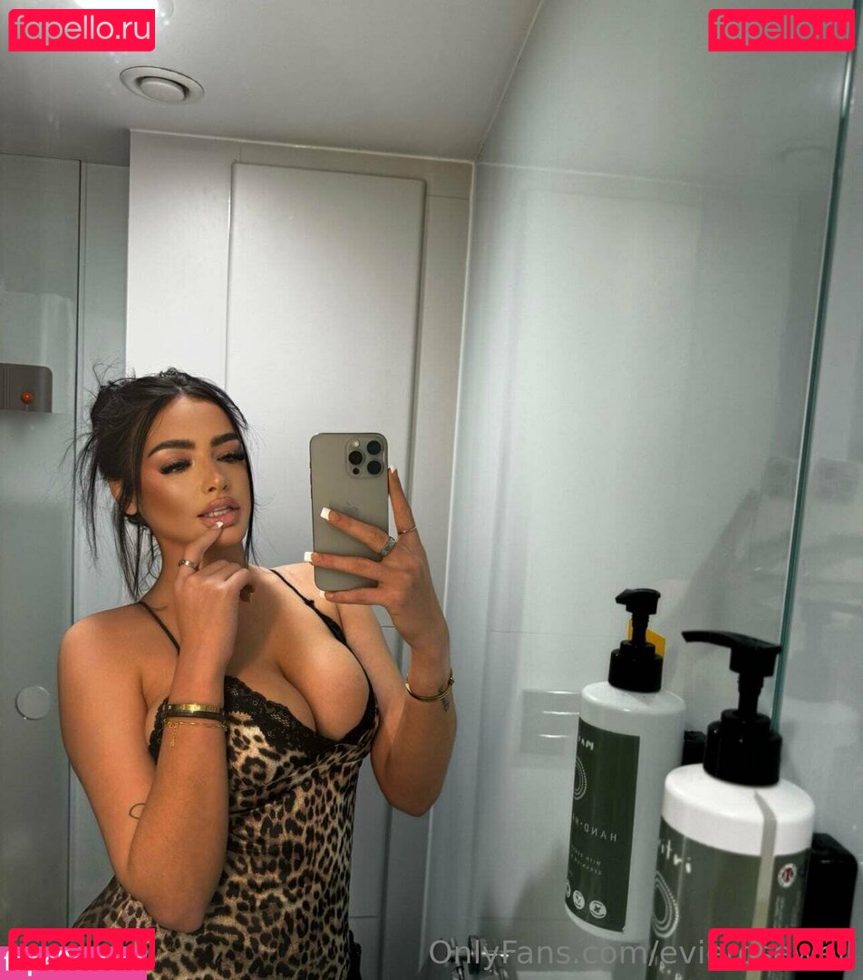 evierosewell Nude Onlyfans Photo 10