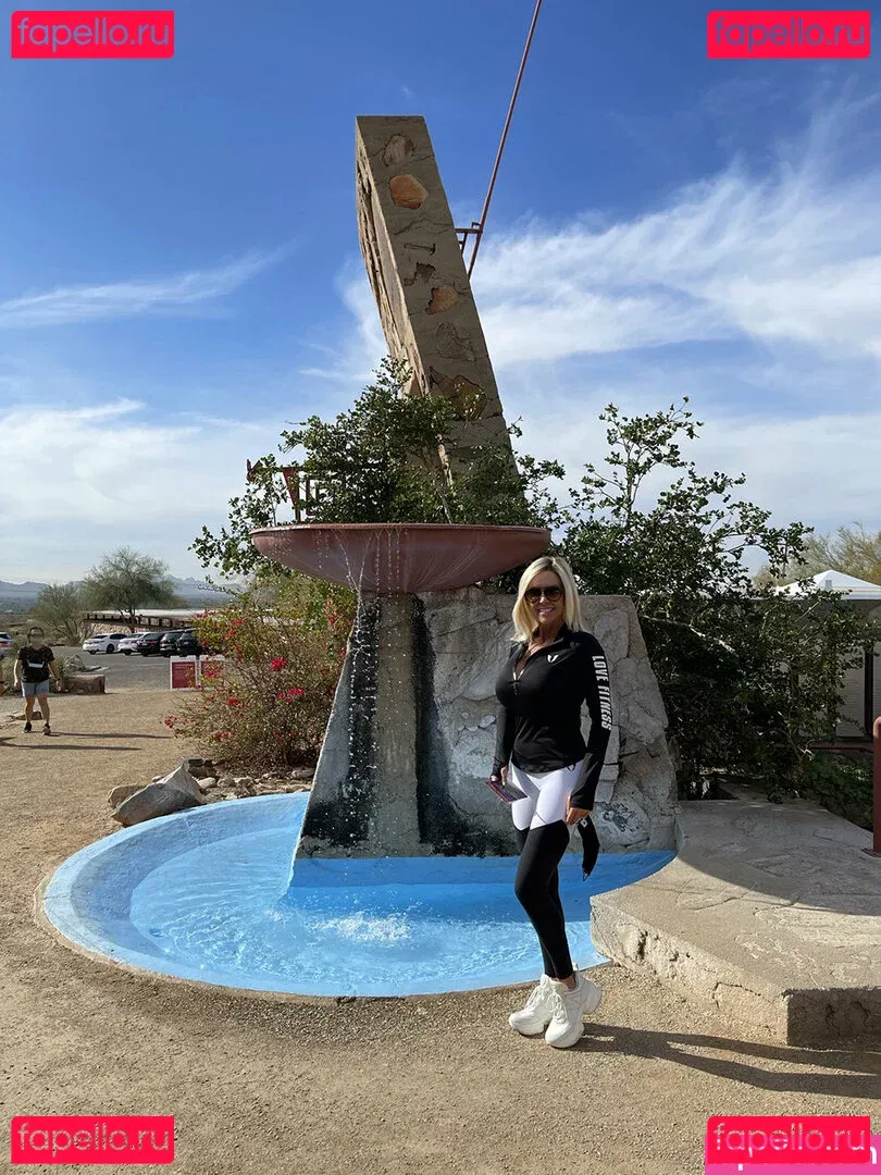 wifeysworld Onlyfans Photo Gallery 