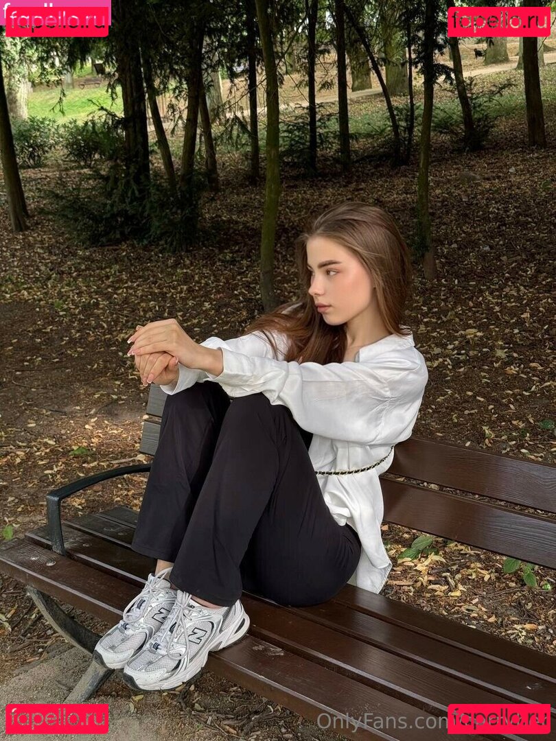 Carry Berry Nude Onlyfans Photo 37