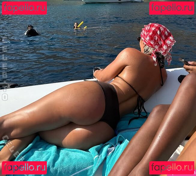 Violetta Bert Nude Onlyfans Photo 43