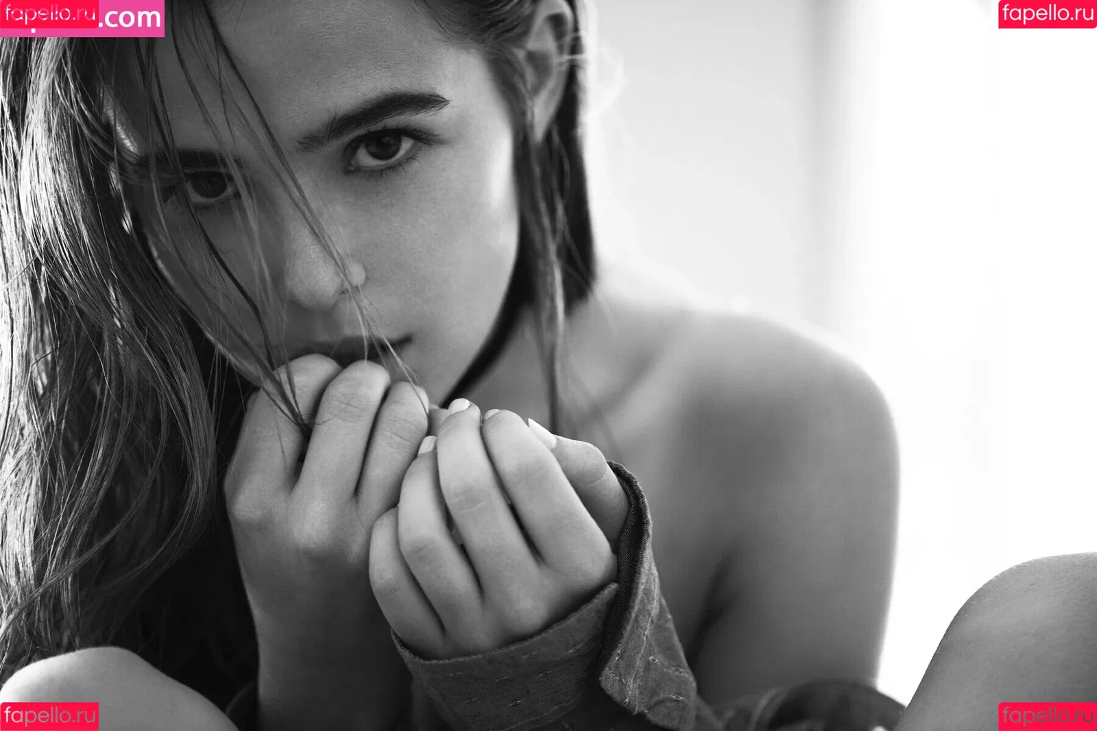 Zoey Deutch Onlyfans Photo Gallery 