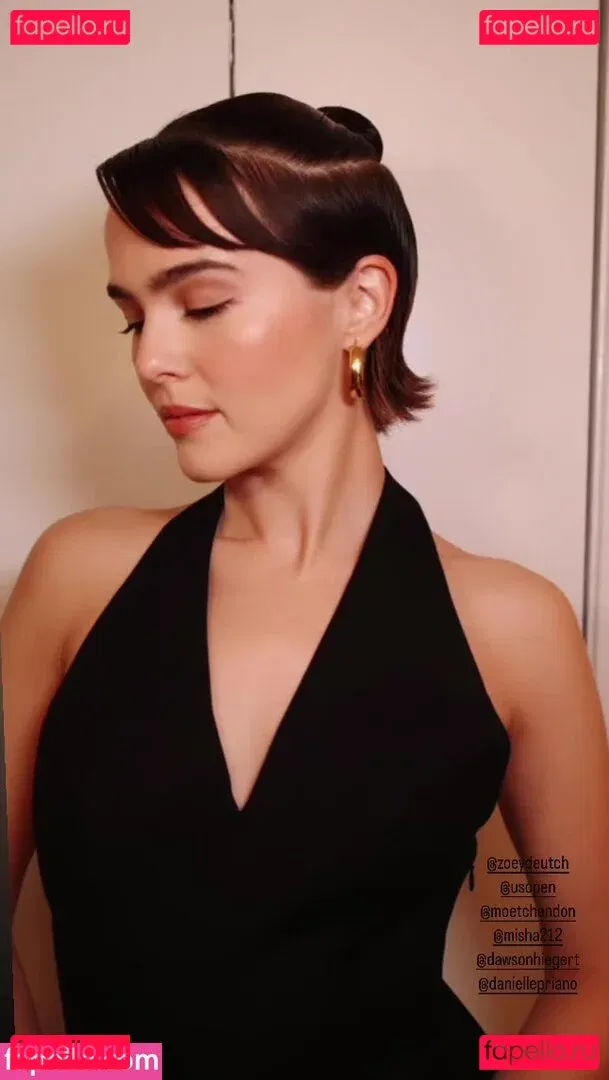 Zoey Deutch Onlyfans Photo Gallery 