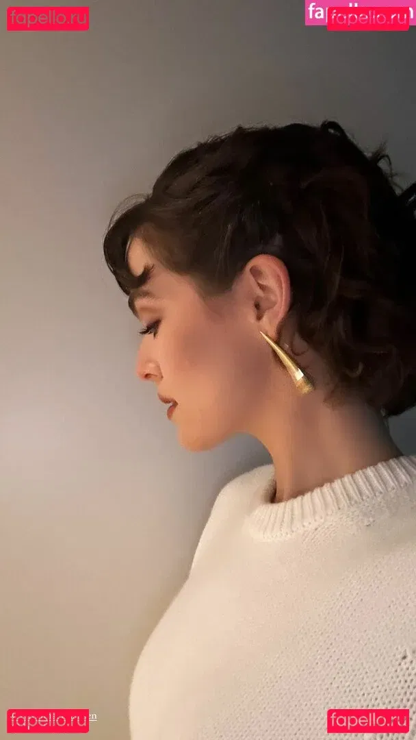 Zoey Deutch Onlyfans Photo Gallery 