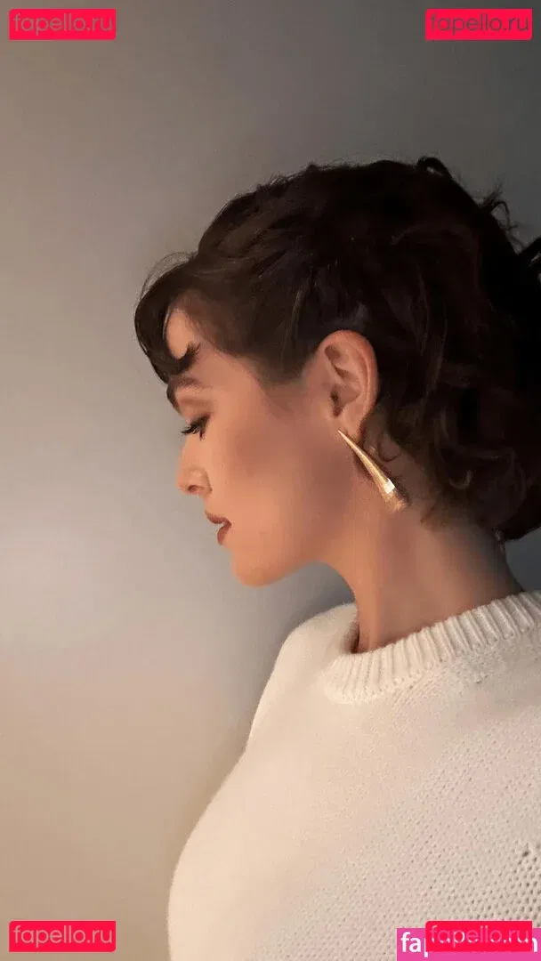 Zoey Deutch Onlyfans Photo Gallery 