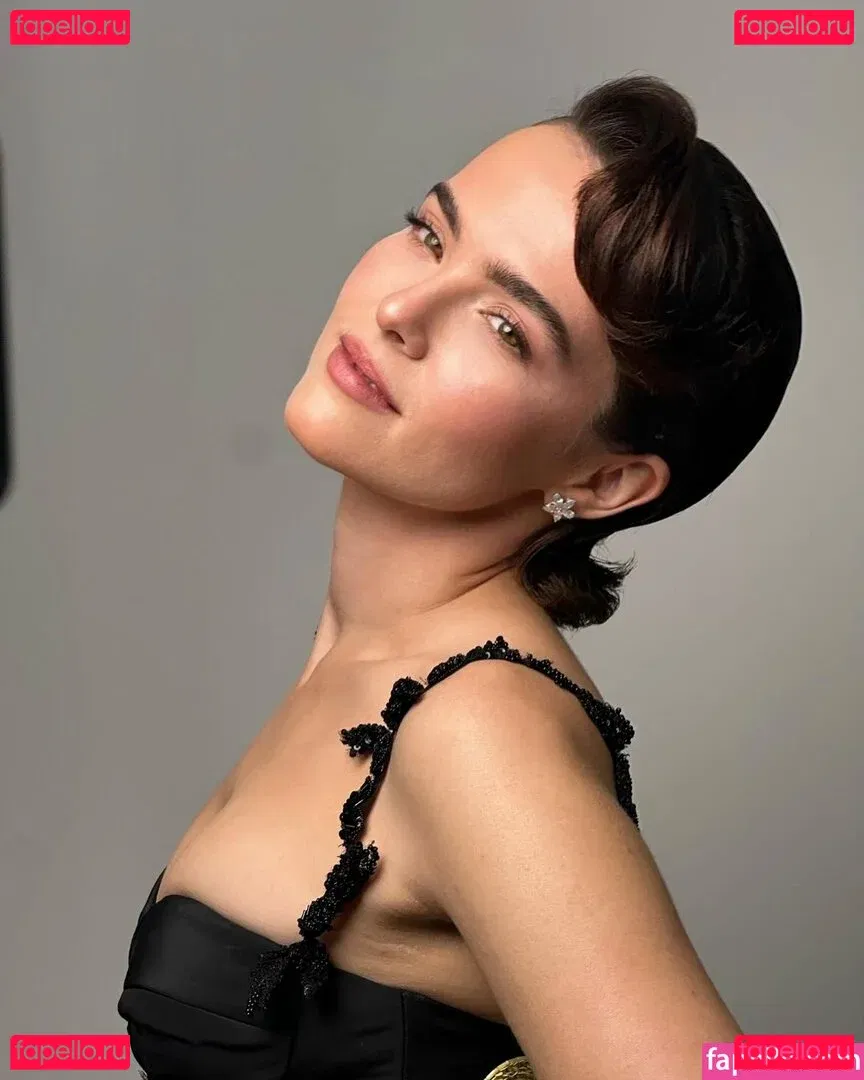 Zoey Deutch Onlyfans Photo Gallery 