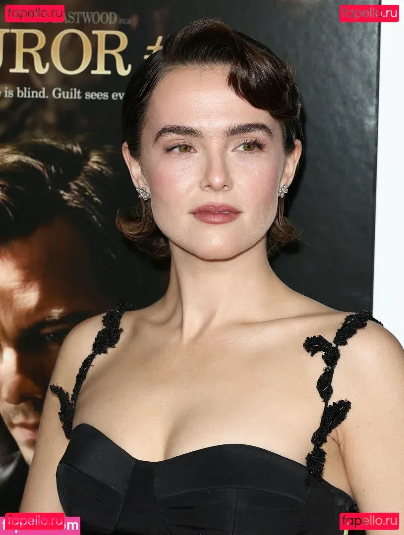 Zoey Deutch Onlyfans Photo Gallery 