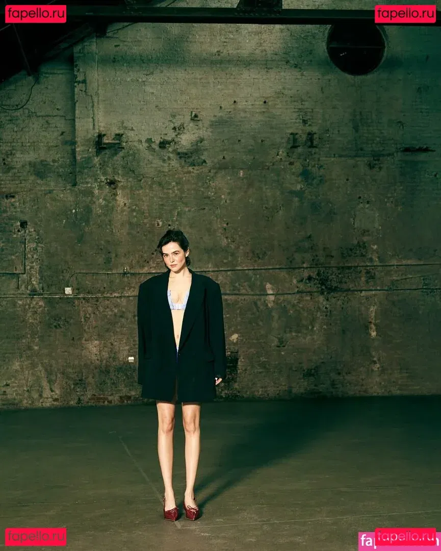 Zoey Deutch Onlyfans Photo Gallery 