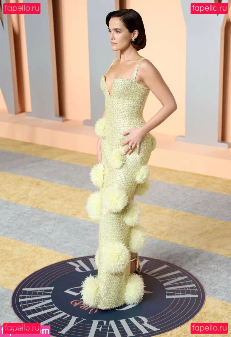 Zoey Deutch Onlyfans Photo Gallery 