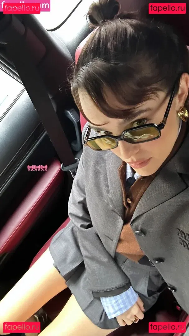 Zoey Deutch Onlyfans Photo Gallery 