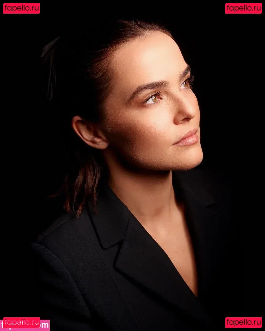 Zoey Deutch Onlyfans Photo Gallery 