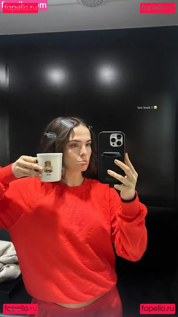 Zoey Deutch Onlyfans Photo Gallery 