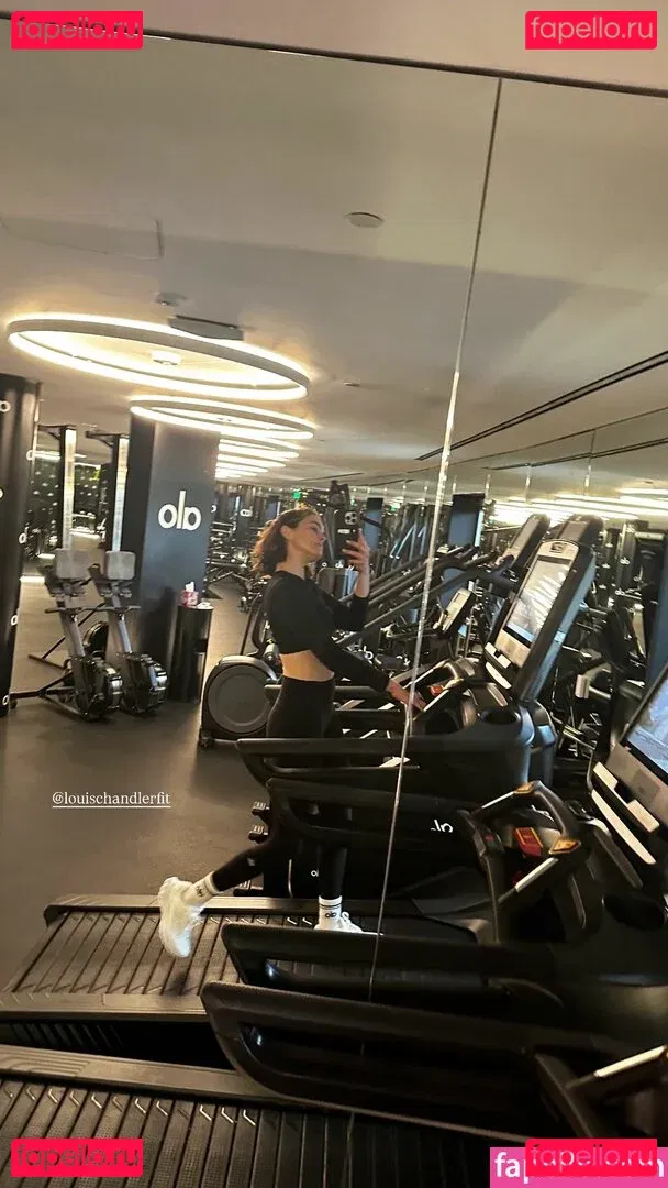 Zoey Deutch Onlyfans Photo Gallery 