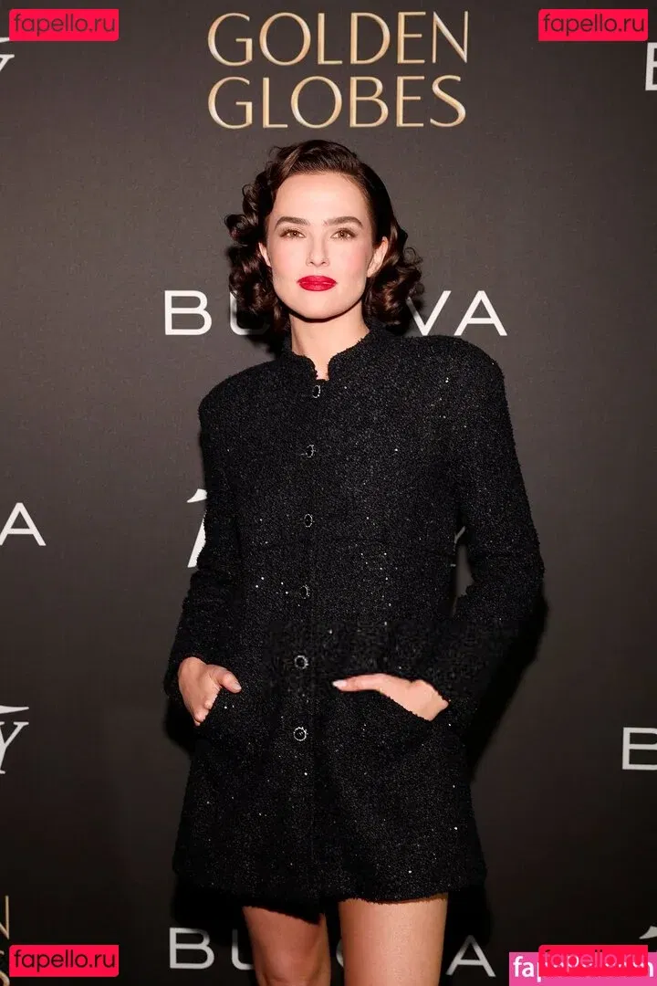 Zoey Deutch Onlyfans Photo Gallery 