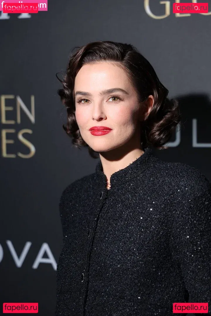 Zoey Deutch Onlyfans Photo Gallery 