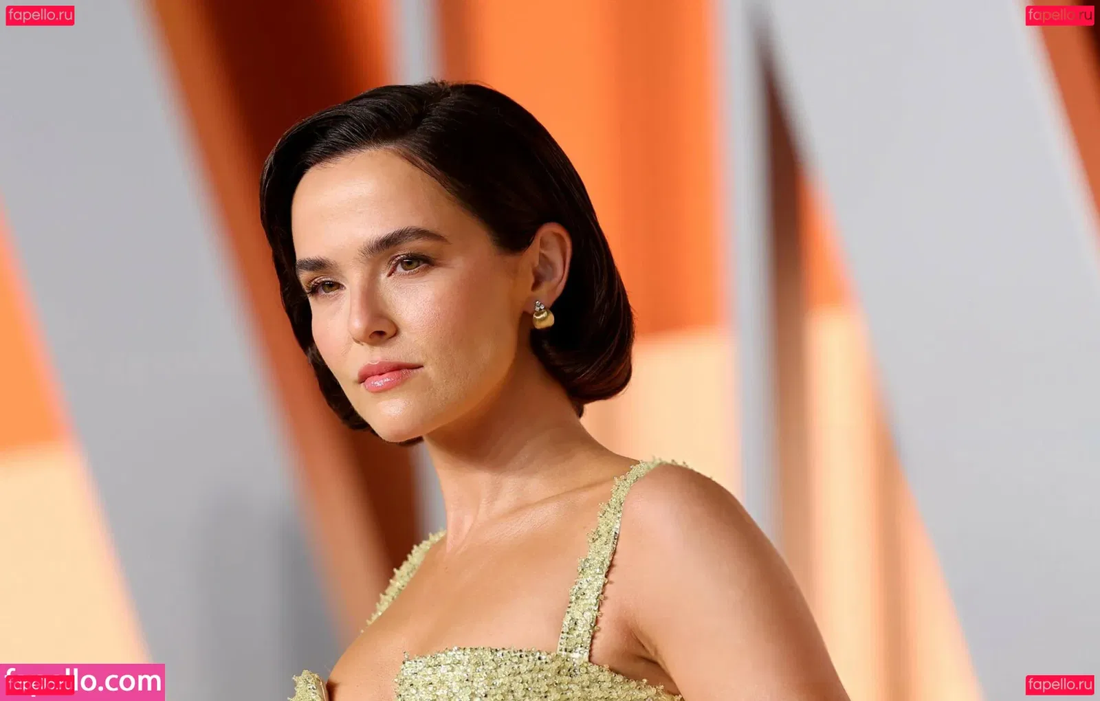 Zoey Deutch Onlyfans Photo Gallery 