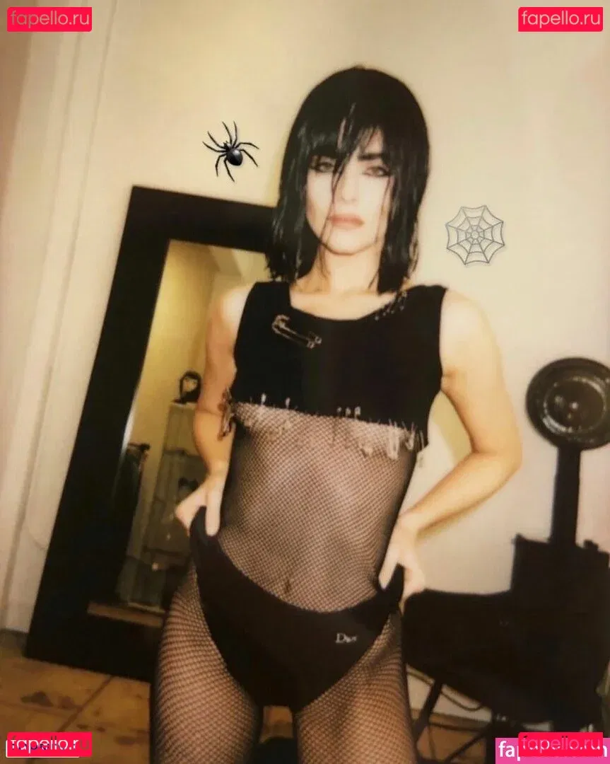 Zoey Deutch Onlyfans Photo Gallery 