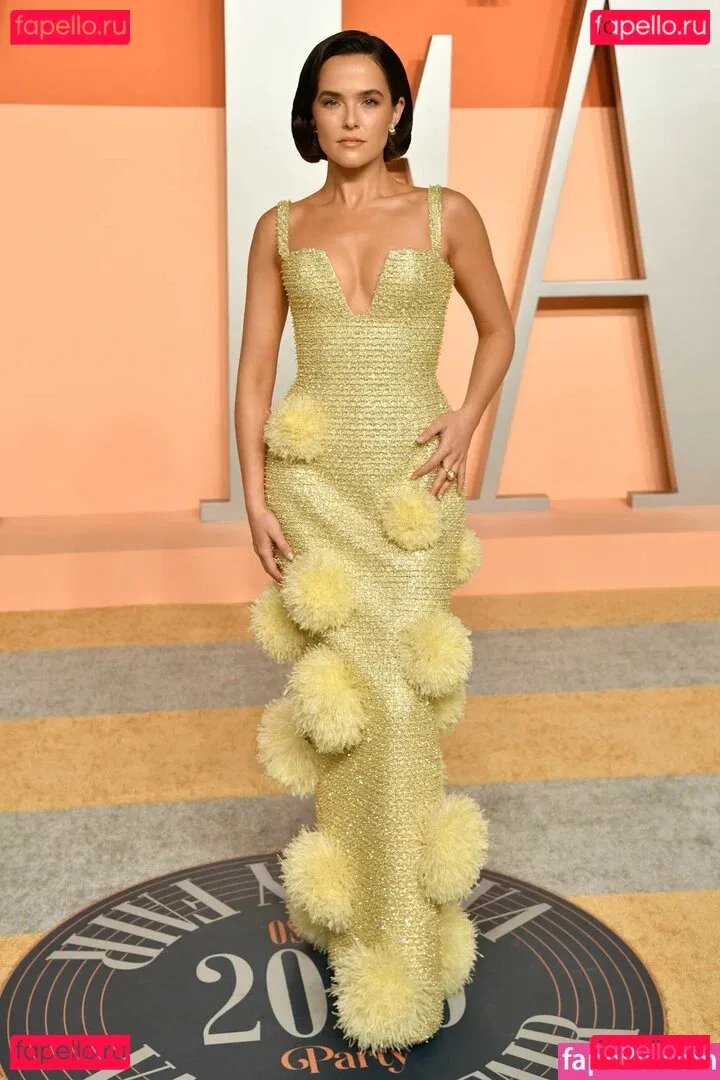 Zoey Deutch Onlyfans Photo Gallery 