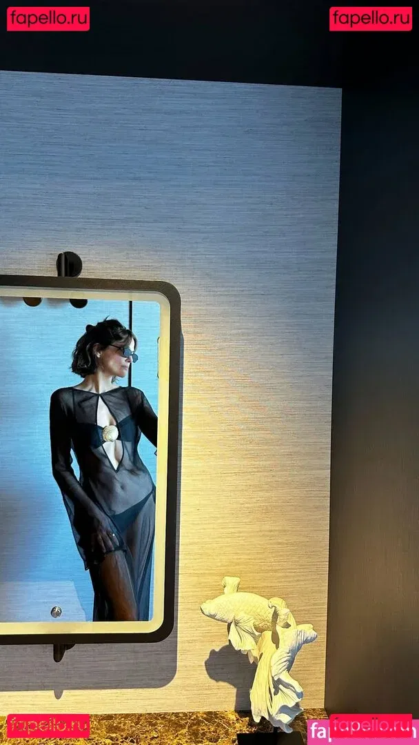 Zoey Deutch Onlyfans Photo Gallery 