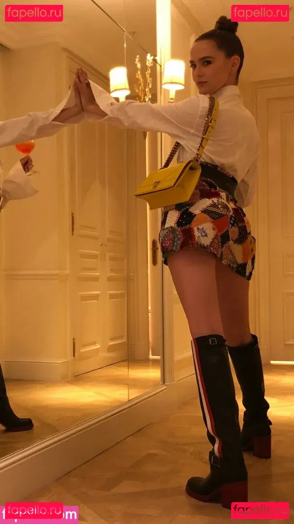 Zoey Deutch Onlyfans Photo Gallery 