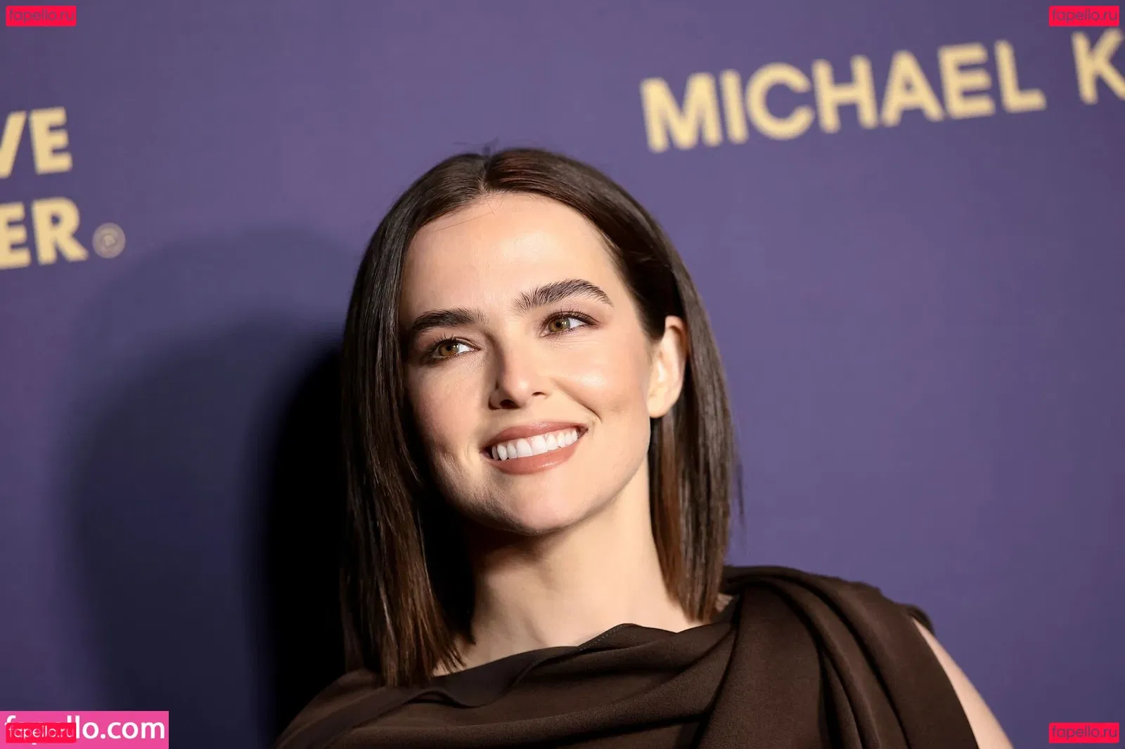 Zoey Deutch Onlyfans Photo Gallery 