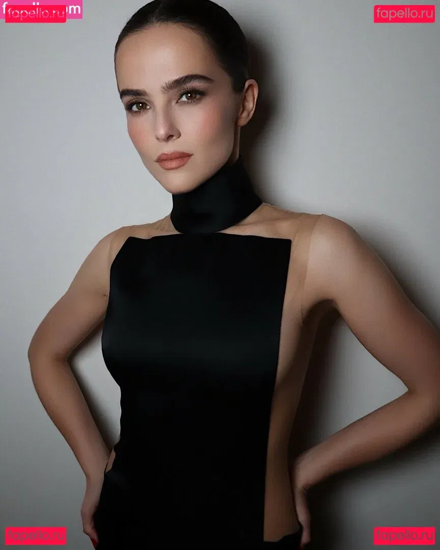 Zoey Deutch Onlyfans Photo Gallery 