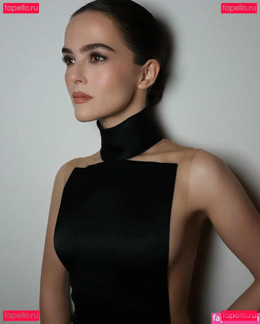 Zoey Deutch Onlyfans Photo Gallery 
