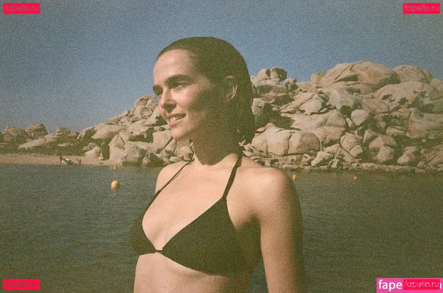Zoey Deutch Onlyfans Photo Gallery 