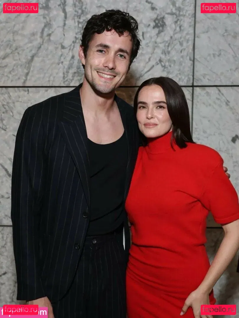 Zoey Deutch Onlyfans Photo Gallery 