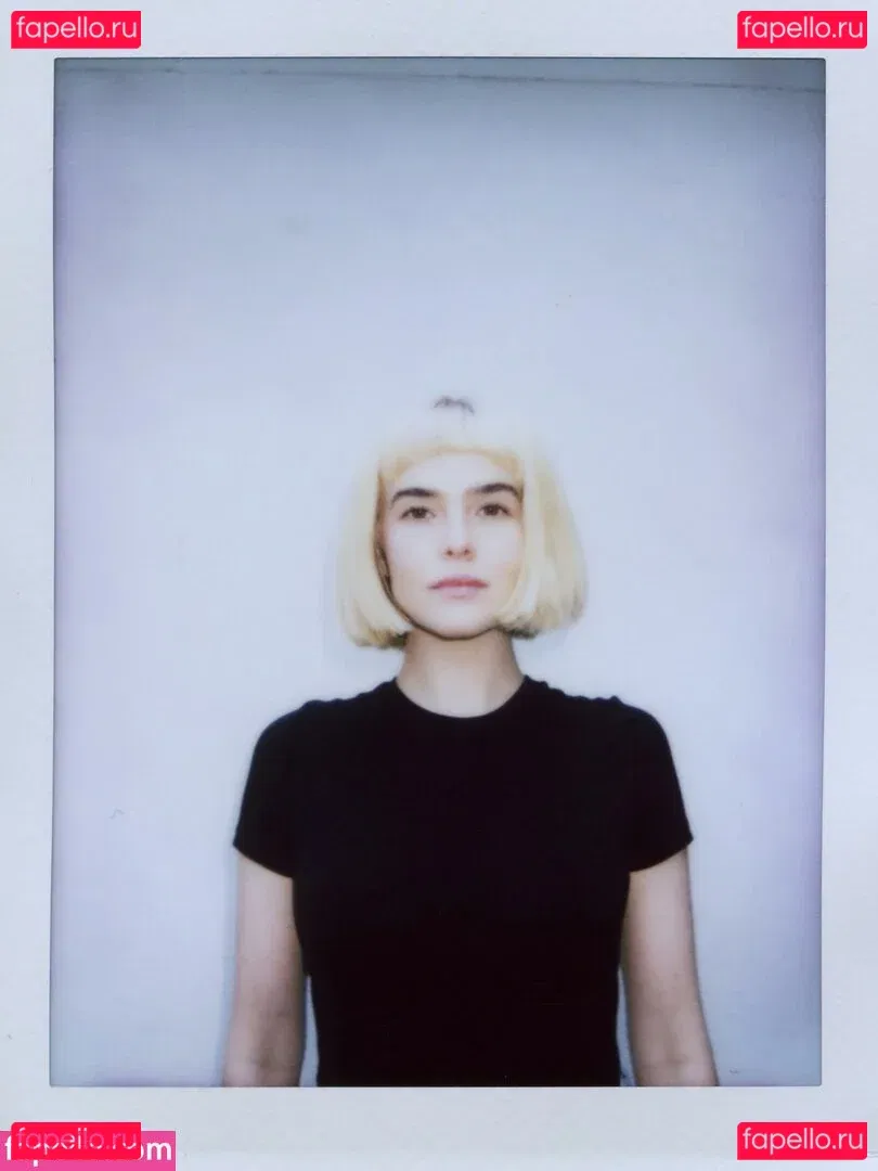 Zoey Deutch Onlyfans Photo Gallery 