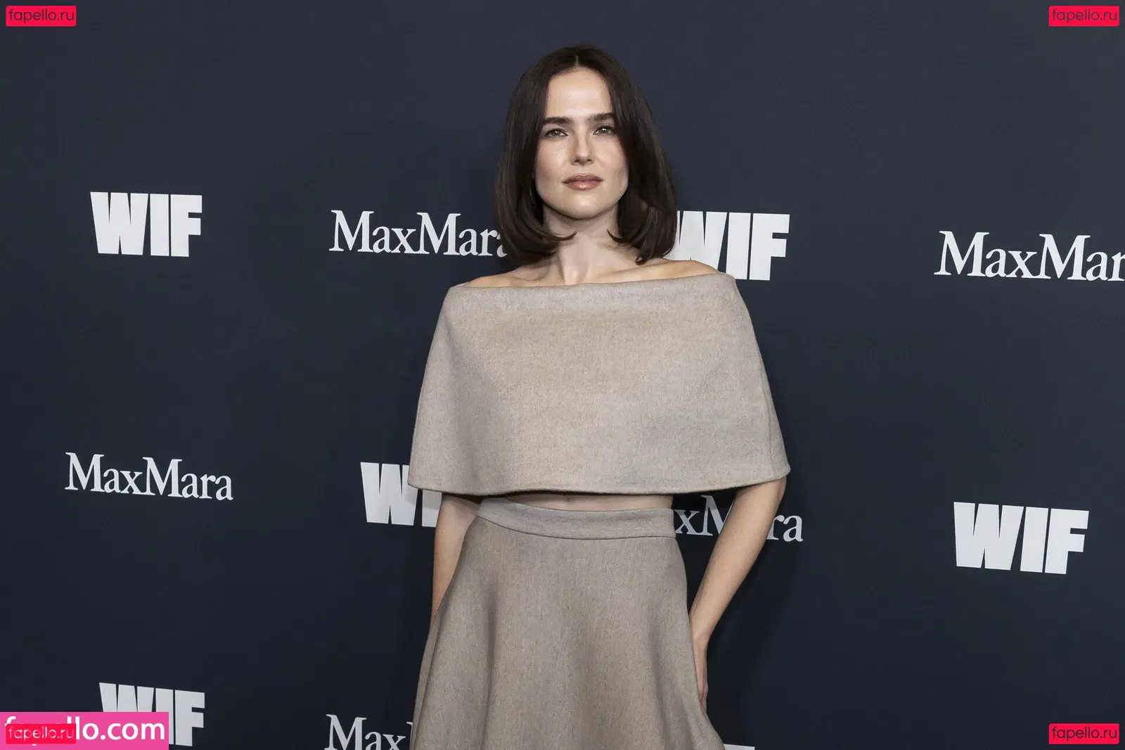 Zoey Deutch Onlyfans Photo Gallery 