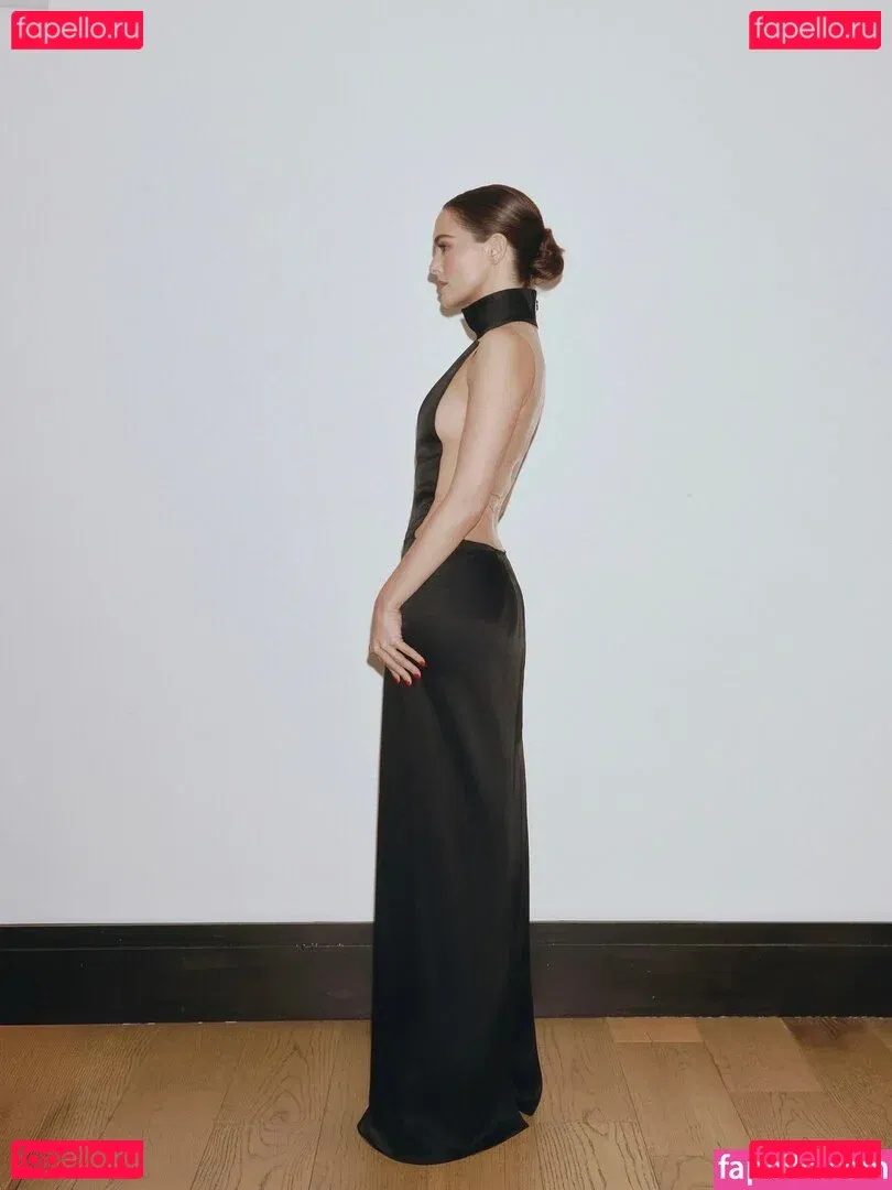 Zoey Deutch Onlyfans Photo Gallery 