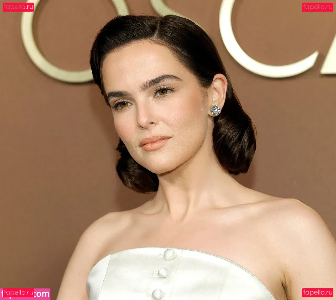 Zoey Deutch Onlyfans Photo Gallery 