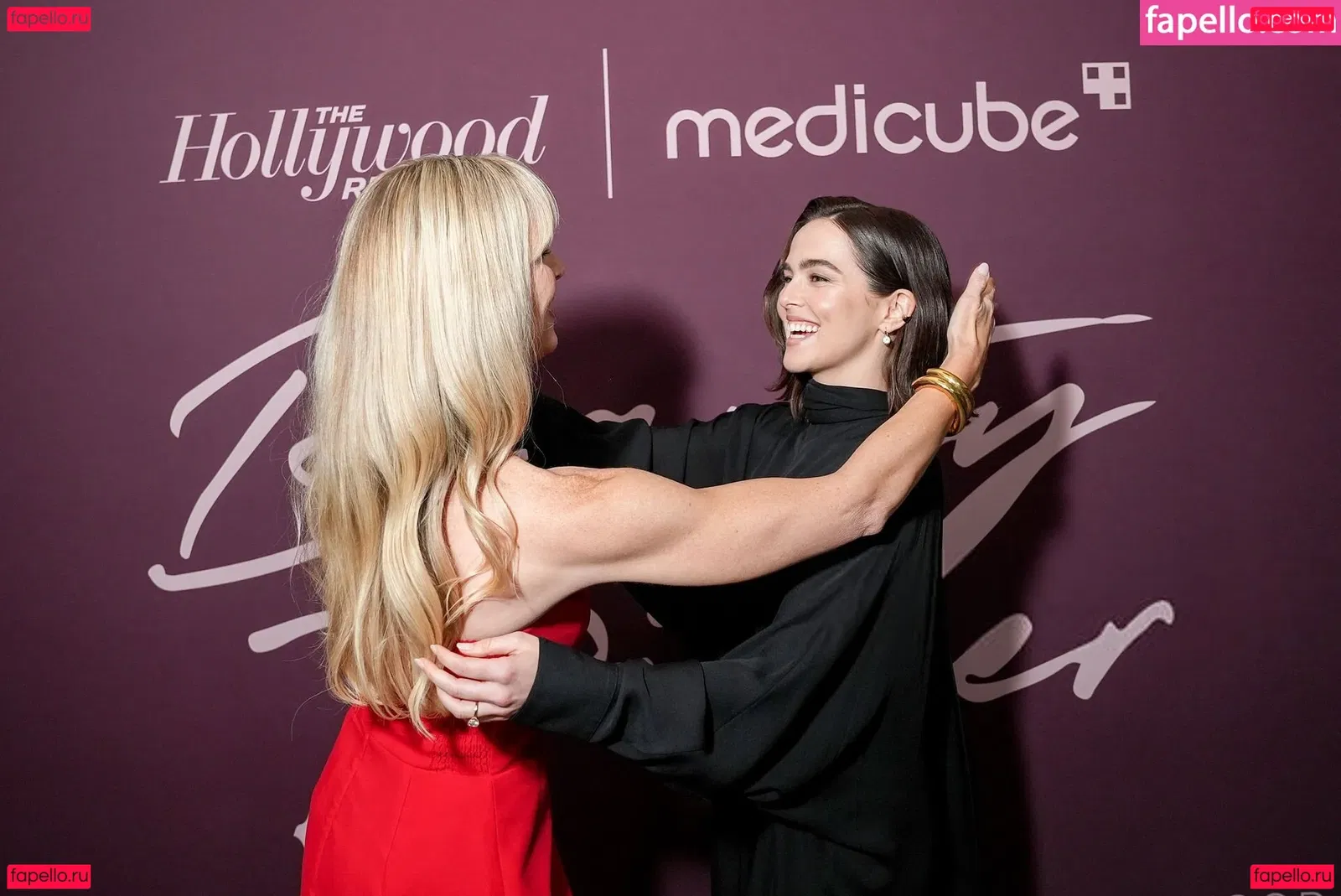 Zoey Deutch Onlyfans Photo Gallery 