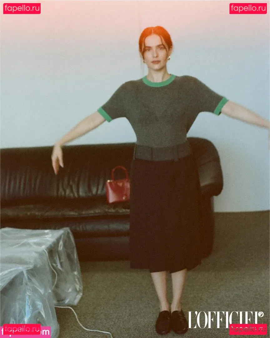 Zoey Deutch Onlyfans Photo Gallery 