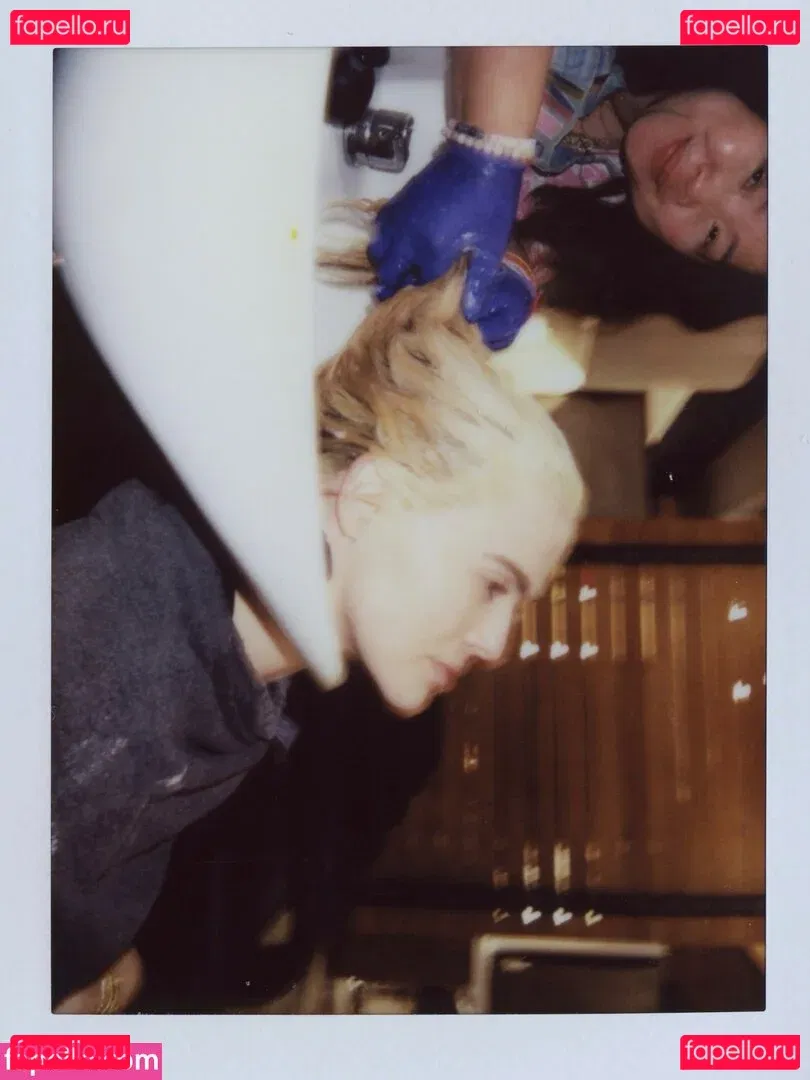 Zoey Deutch Onlyfans Photo Gallery 