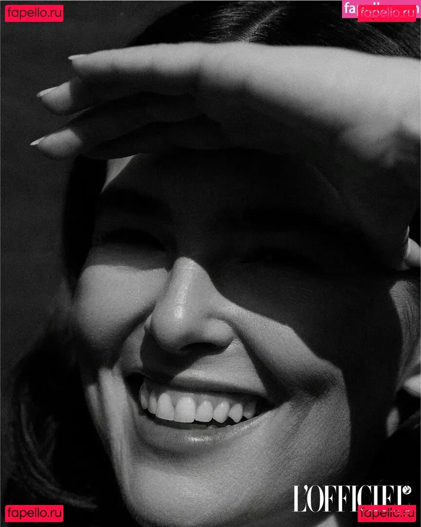 Zoey Deutch Onlyfans Photo Gallery 