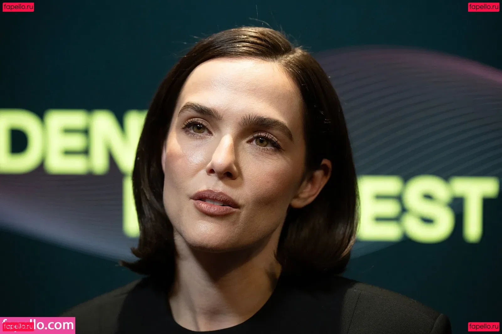 Zoey Deutch Onlyfans Photo Gallery 