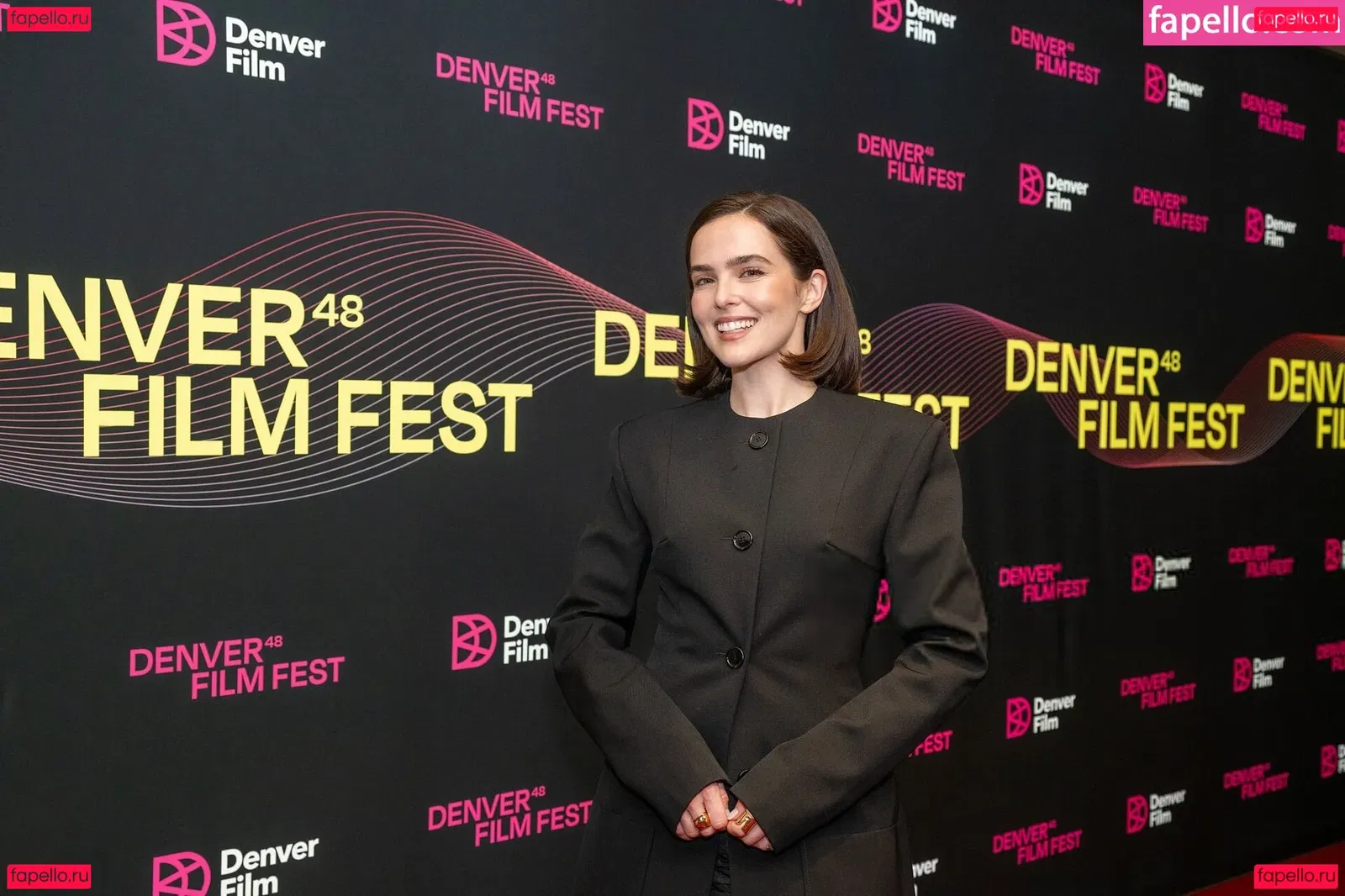 Zoey Deutch Onlyfans Photo Gallery 