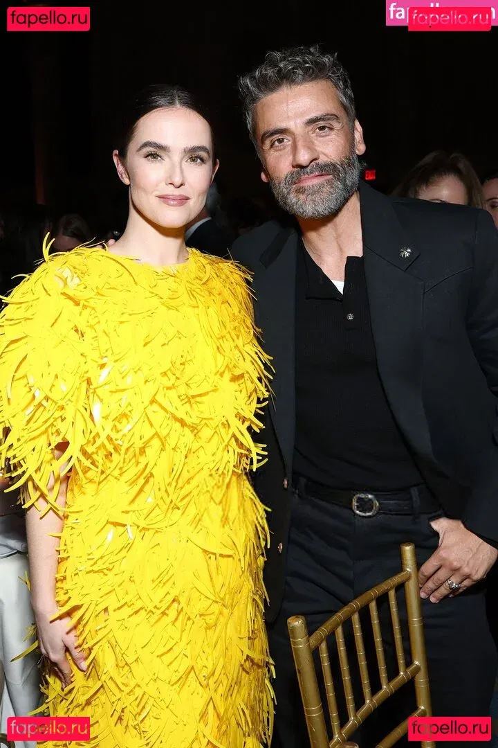 Zoey Deutch Onlyfans Photo Gallery 